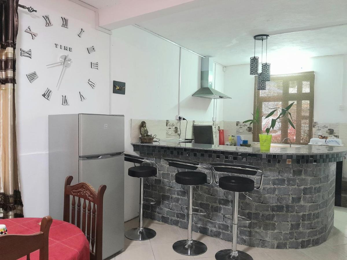 Beautiful Affordable House - 5 Minutes From The Airport And 12 Minutes To Blue Bay Beach Mon Tresor 외부 사진