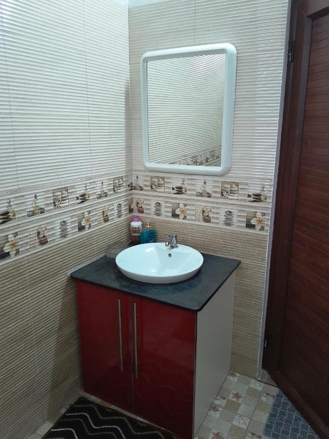 Beautiful Affordable House - 5 Minutes From The Airport And 12 Minutes To Blue Bay Beach Mon Tresor 외부 사진